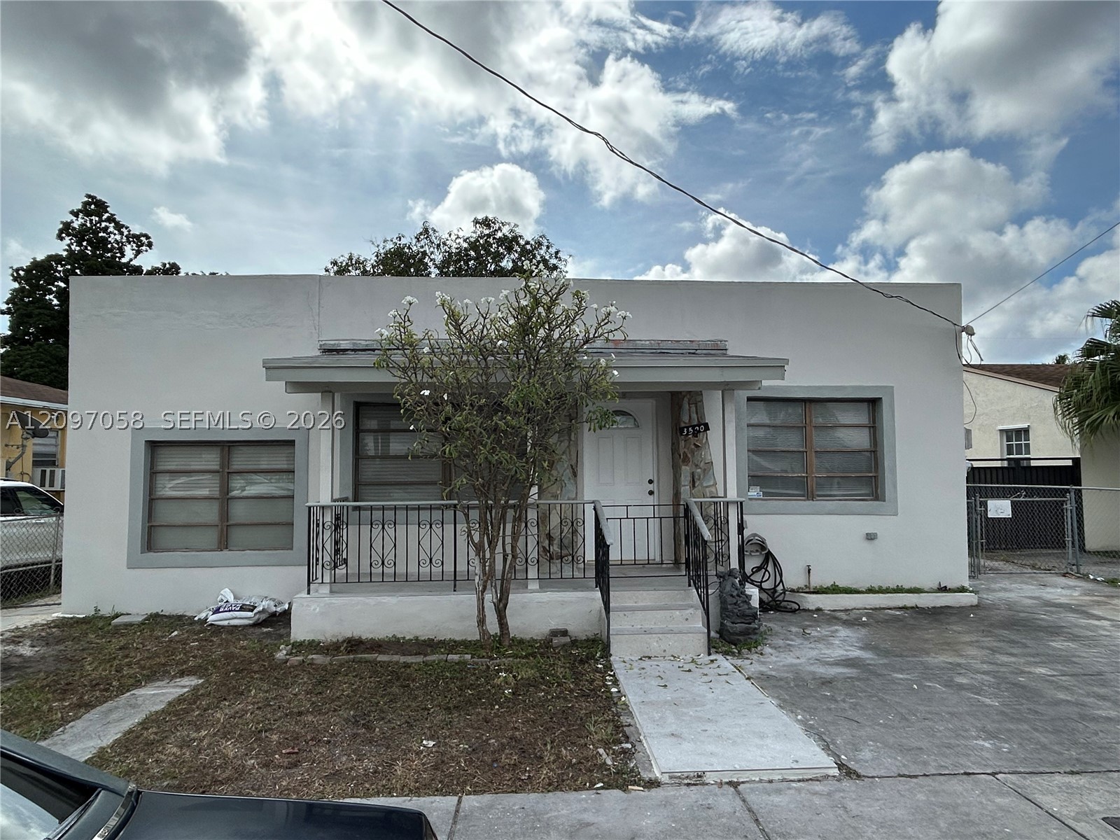3500 NW 16th St — photo