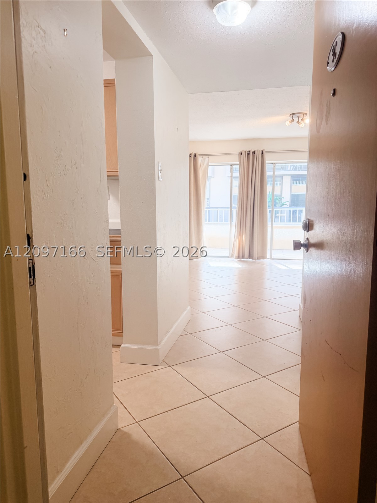 3304 Virginia St 5C — photo