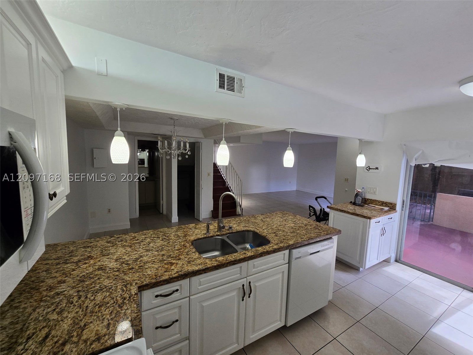 1990 SW 121st Ct 238 — photo