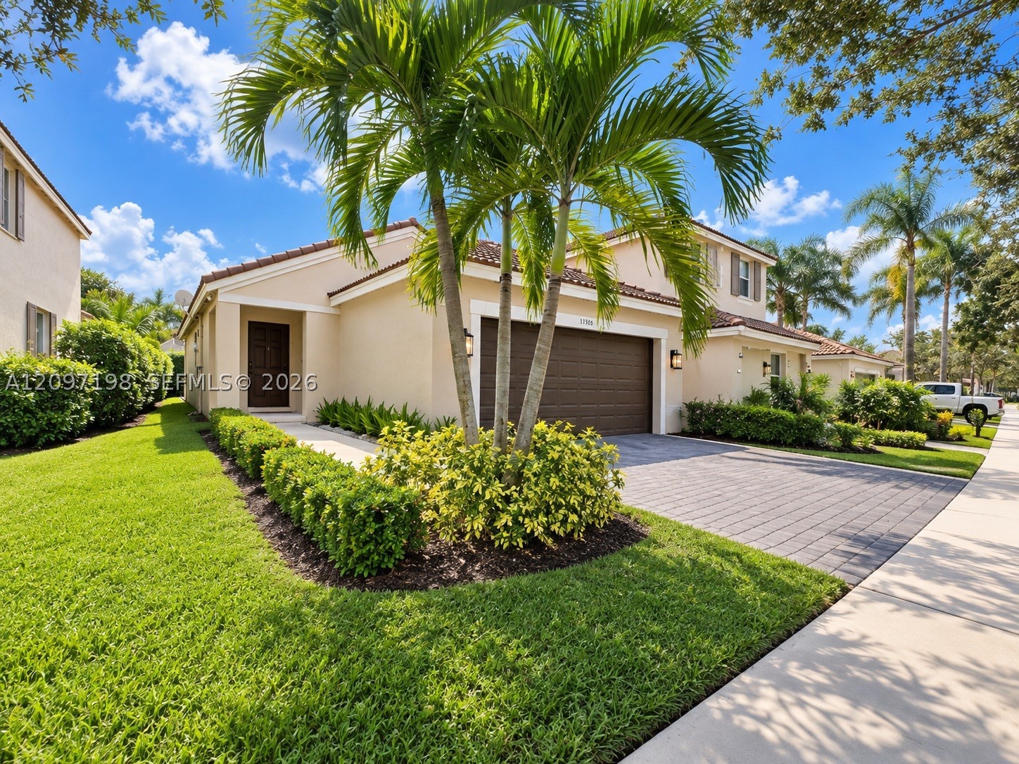 1359 Sabal Trl — photo