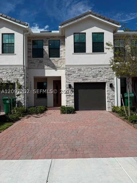 7263 SW 46 St — photo