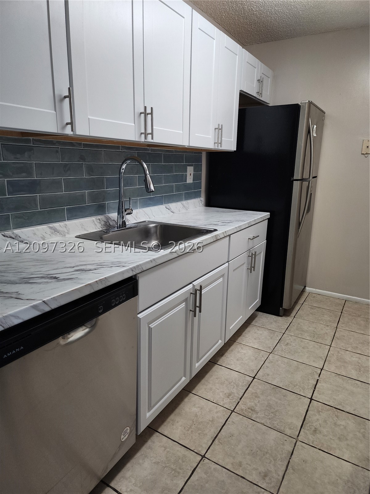 1201 Lake Victoria Dr F — photo