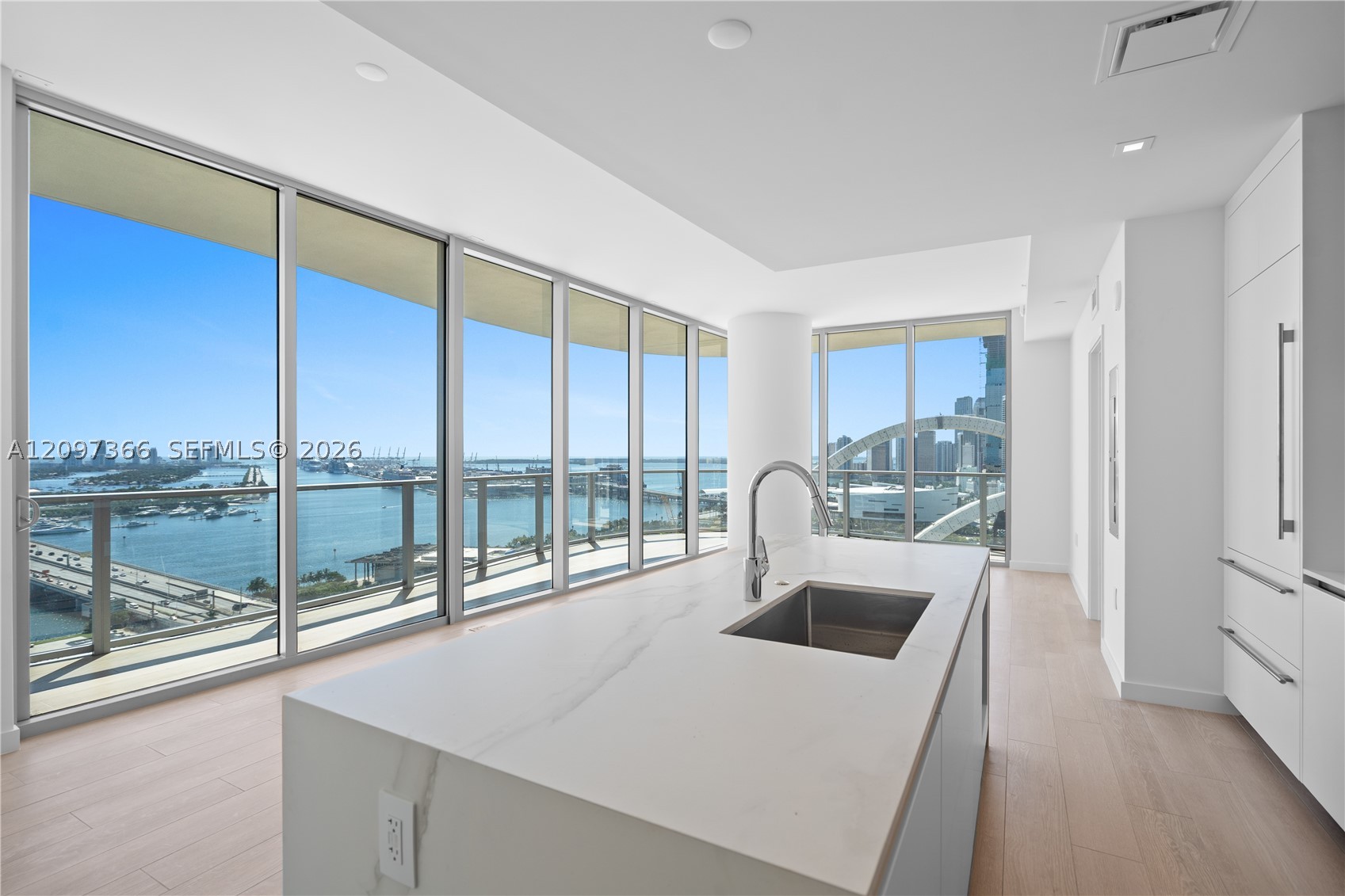 1400 Biscayne Blvd 2601 — photo