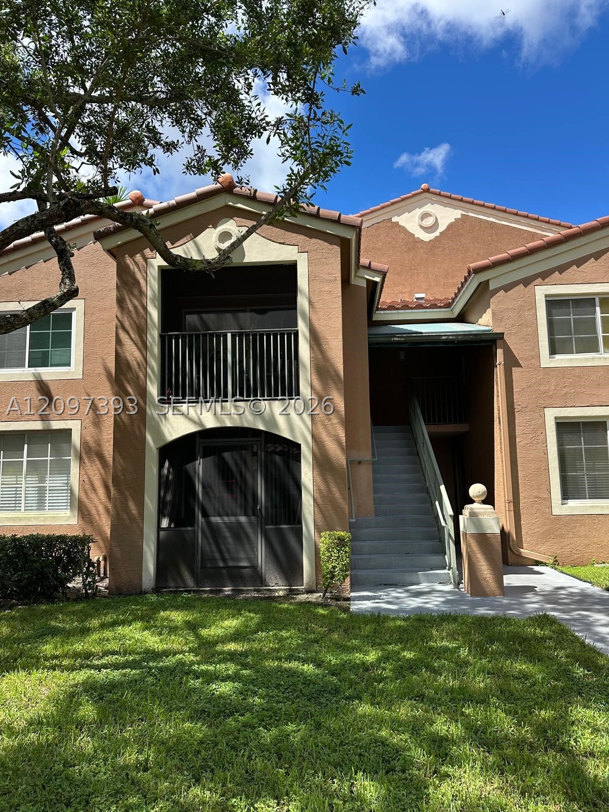 4820 N State Road 7 10207 — photo