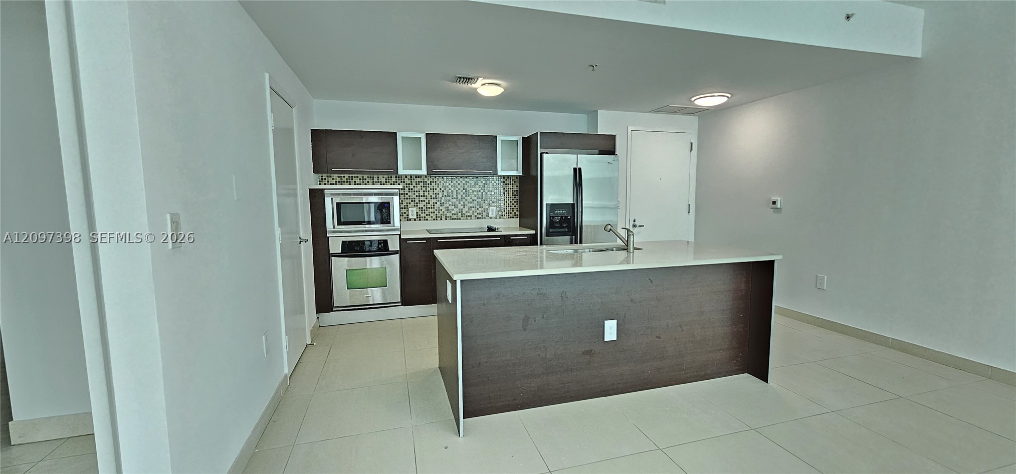 1900 N Bayshore Dr Unit 3317 — photo