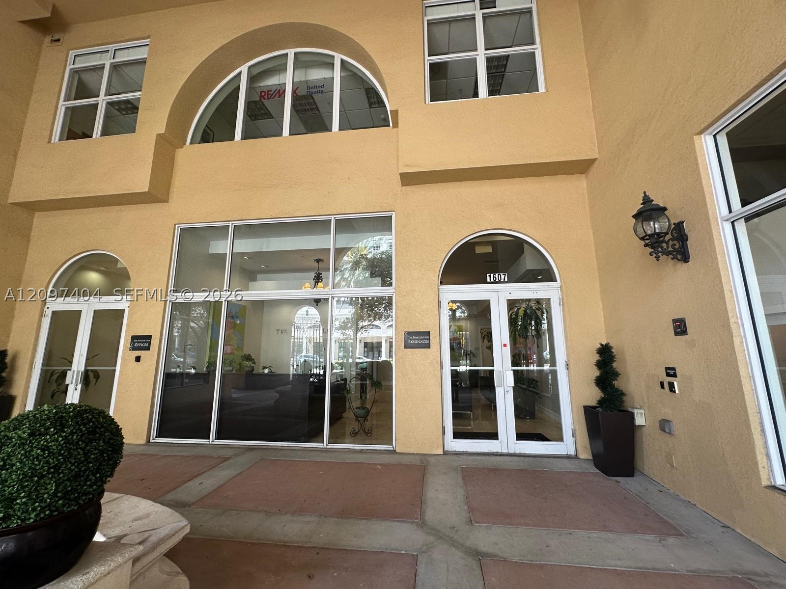 1607 Ponce De Leon Blvd 8D — photo
