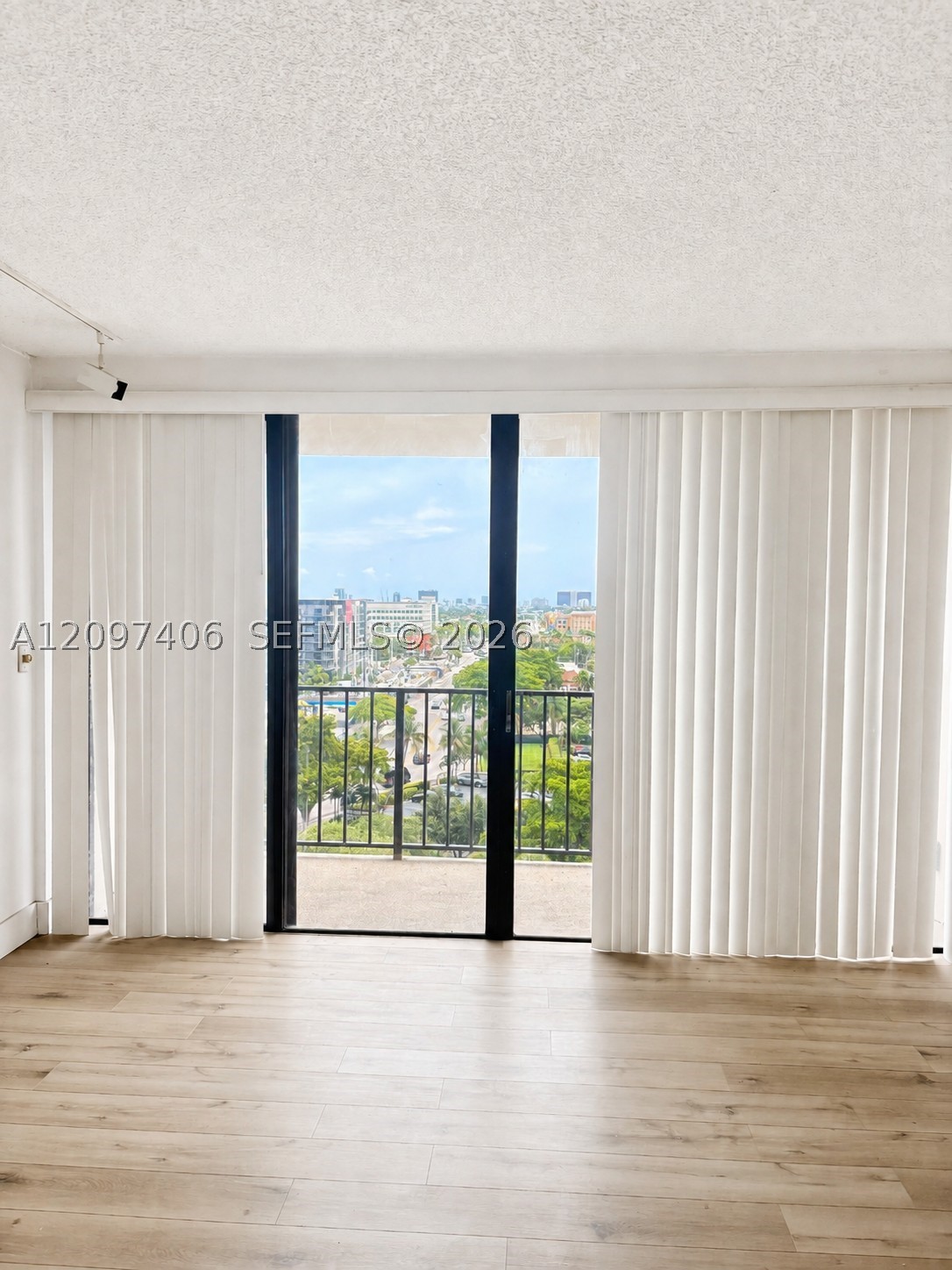 1470 NE 123rd St a1011 — photo