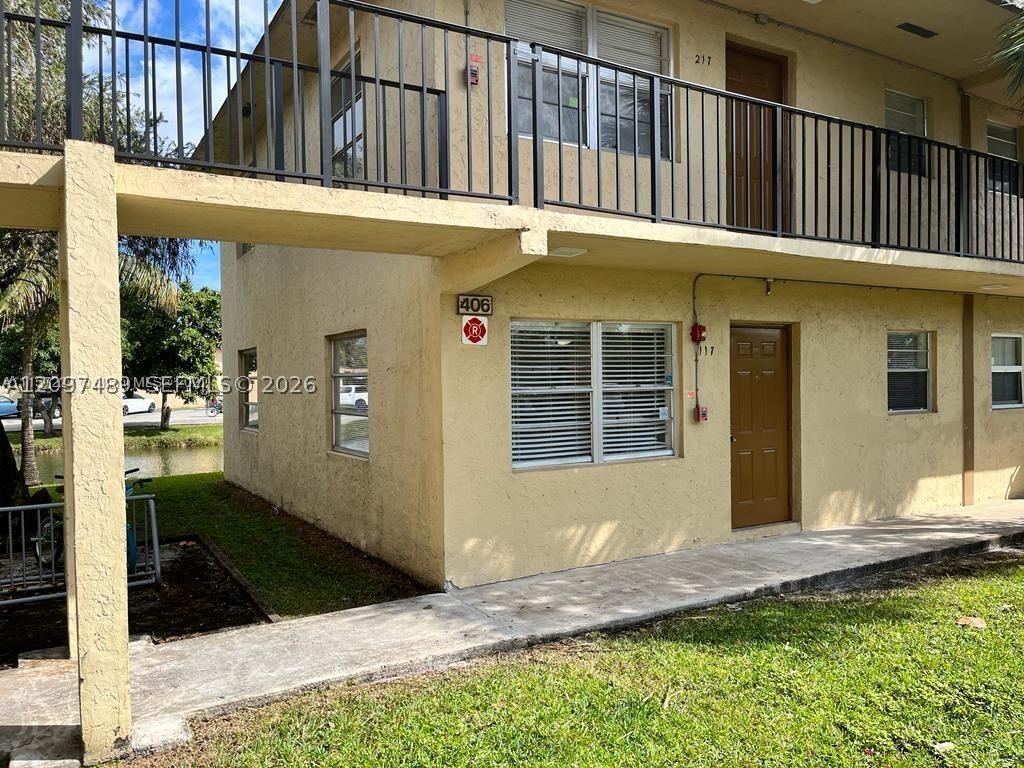 406 Lakeside Dr 117 — photo