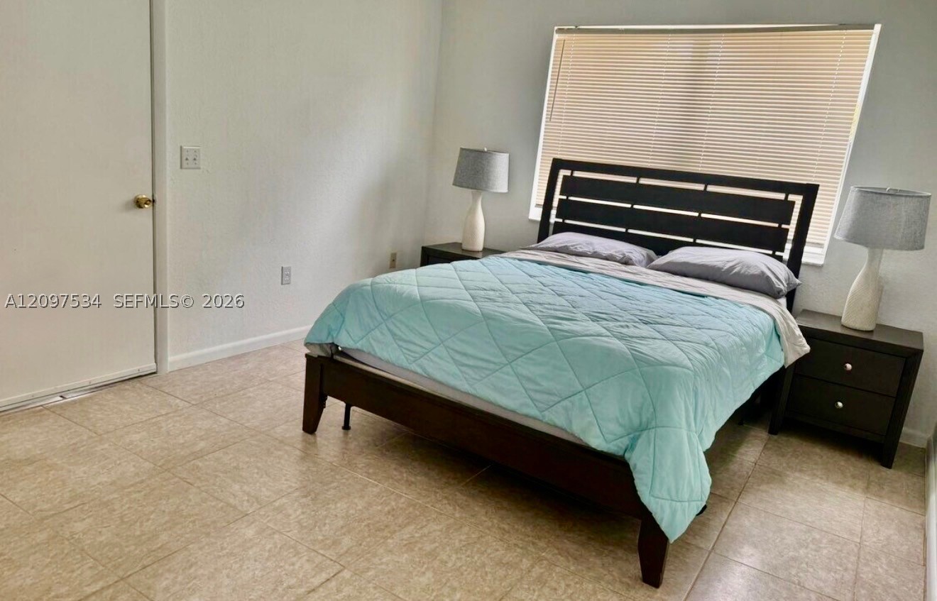 6505 Pines Pkwy 2 — photo