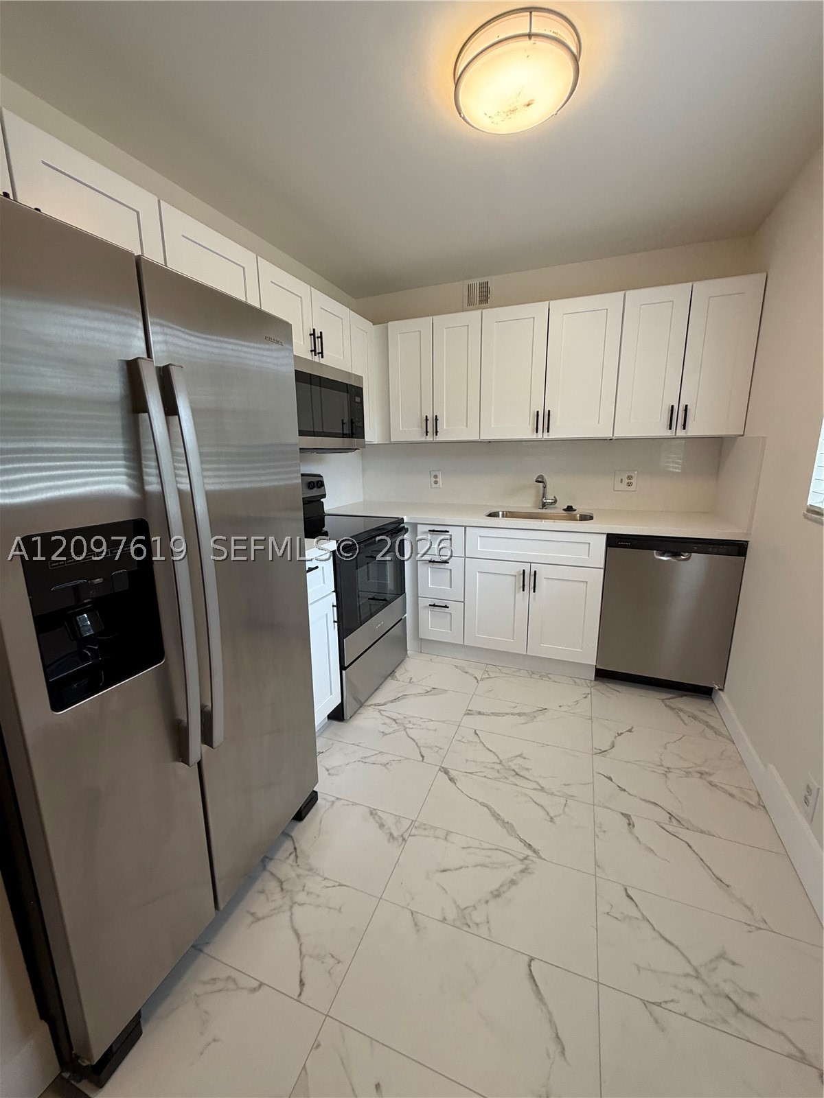 100 SW 132nd Way 304K — photo