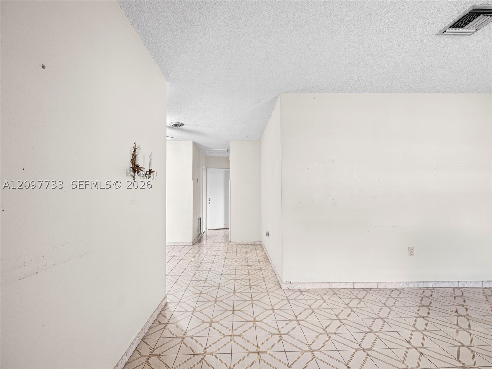 743 E 29th Street, Hialeah, FL 33013 — photo 2