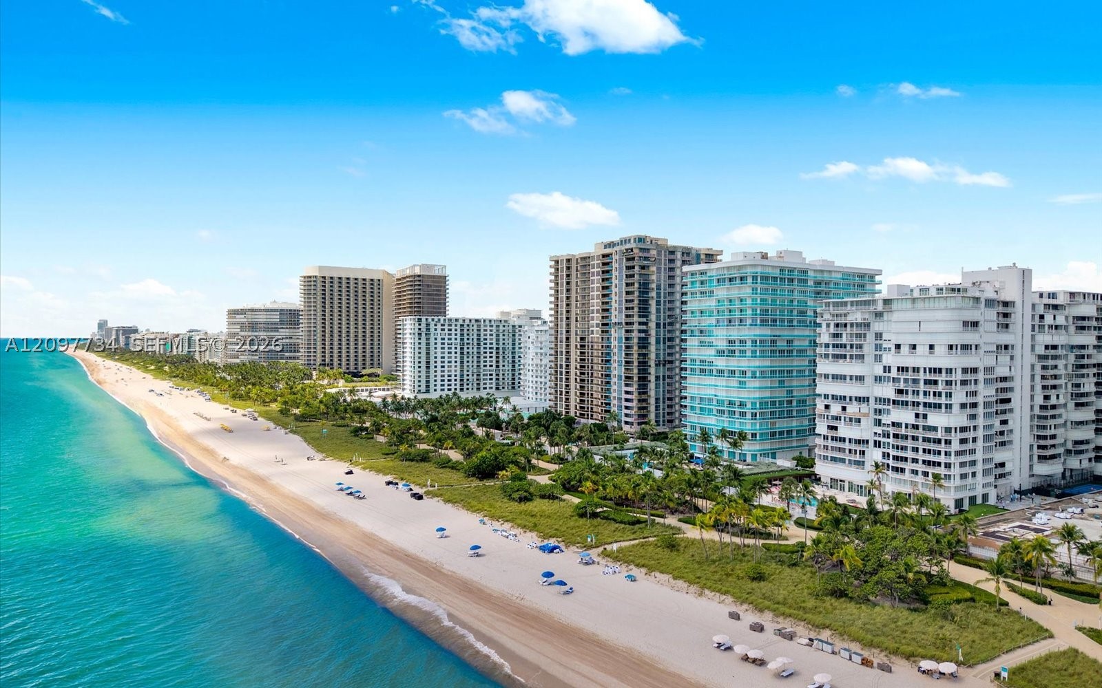 10155 Collins Ave 305 — photo