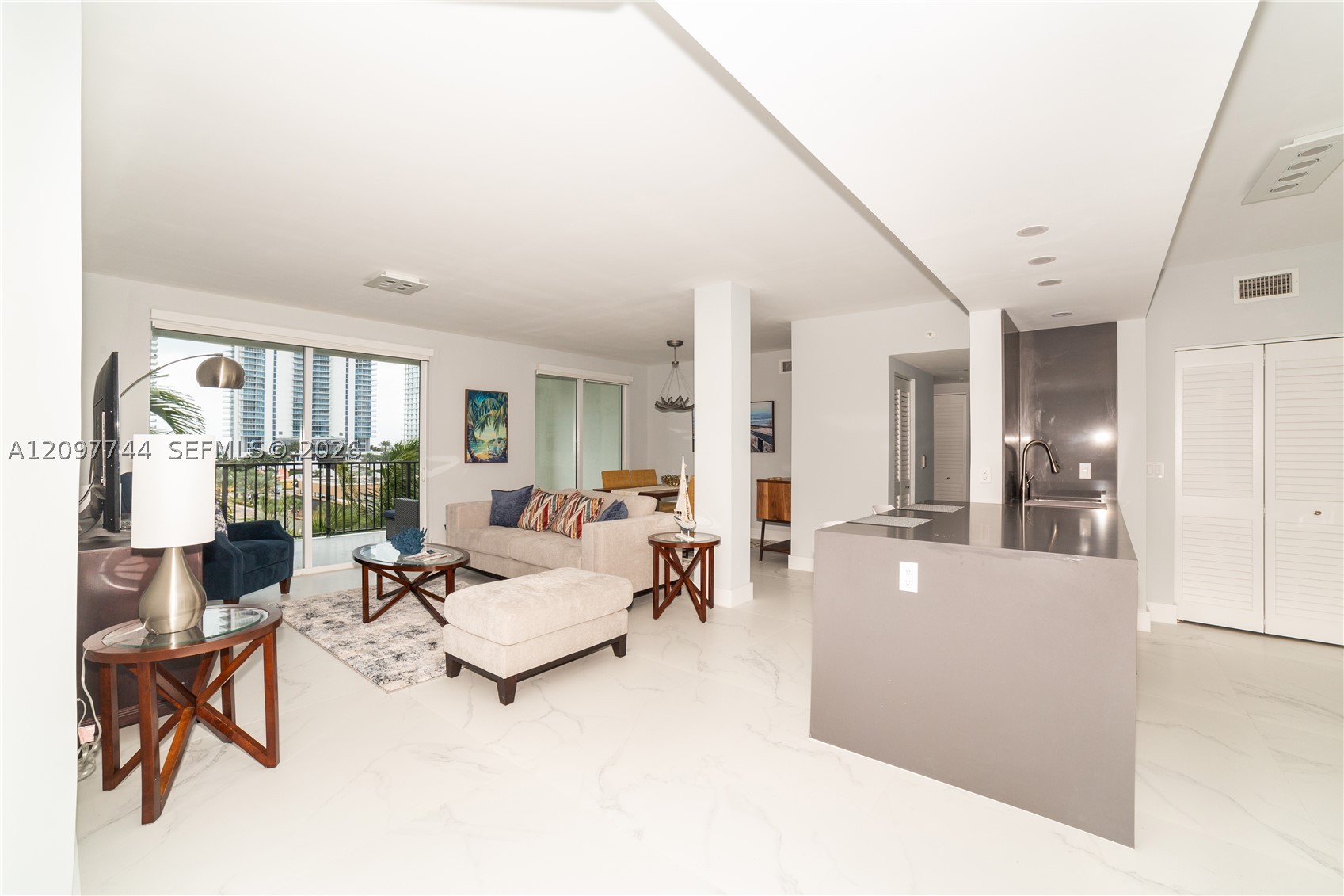 17145 N Bay Rd 4607 — photo