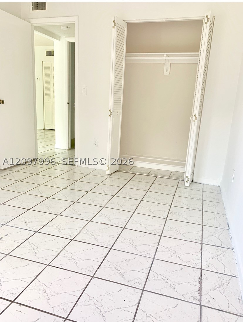 400 NE 18th Ave 202 — photo
