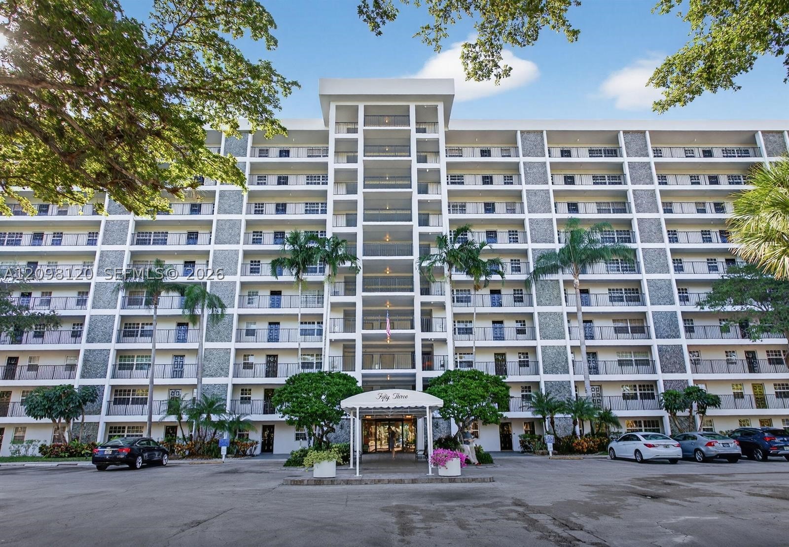 2900 N Course Dr 905 — photo