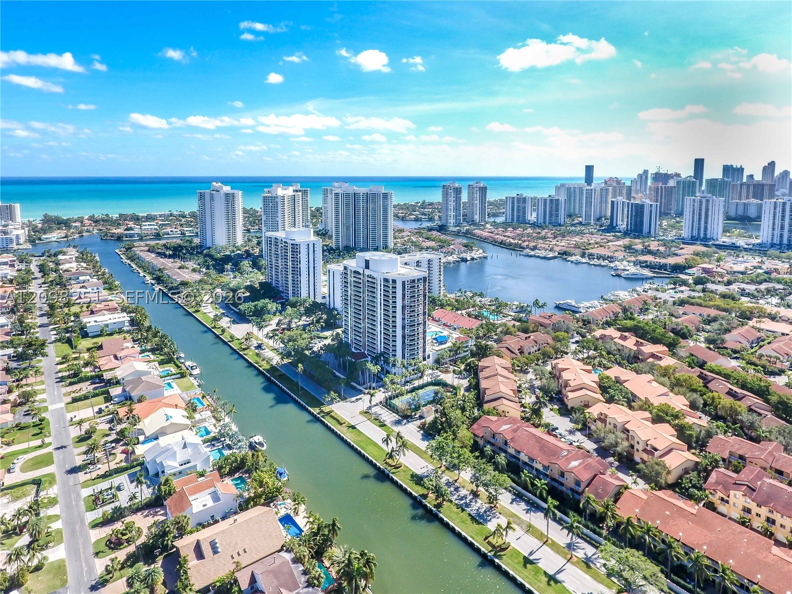 3610 Yacht Club Dr 410 — photo