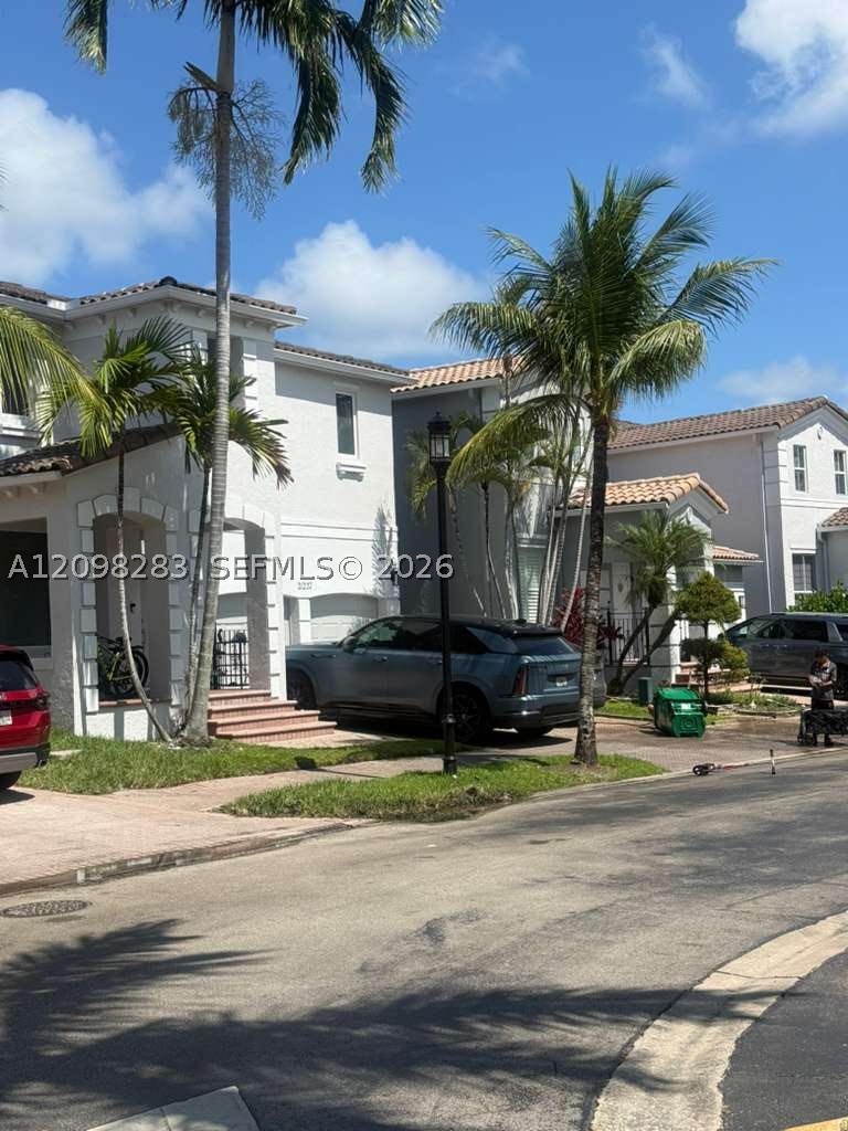 21227 NE 31st Pl — photo
