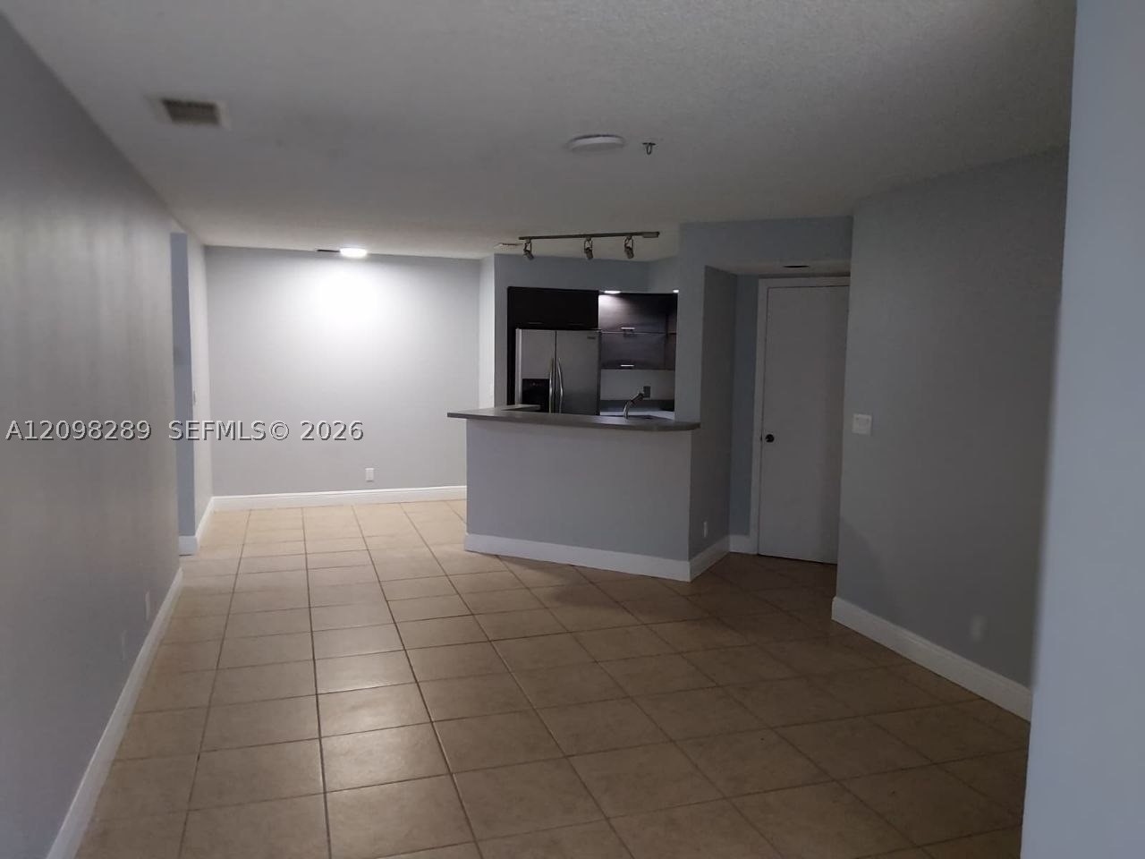 3400 N Pinewalk Dr N 923 — photo