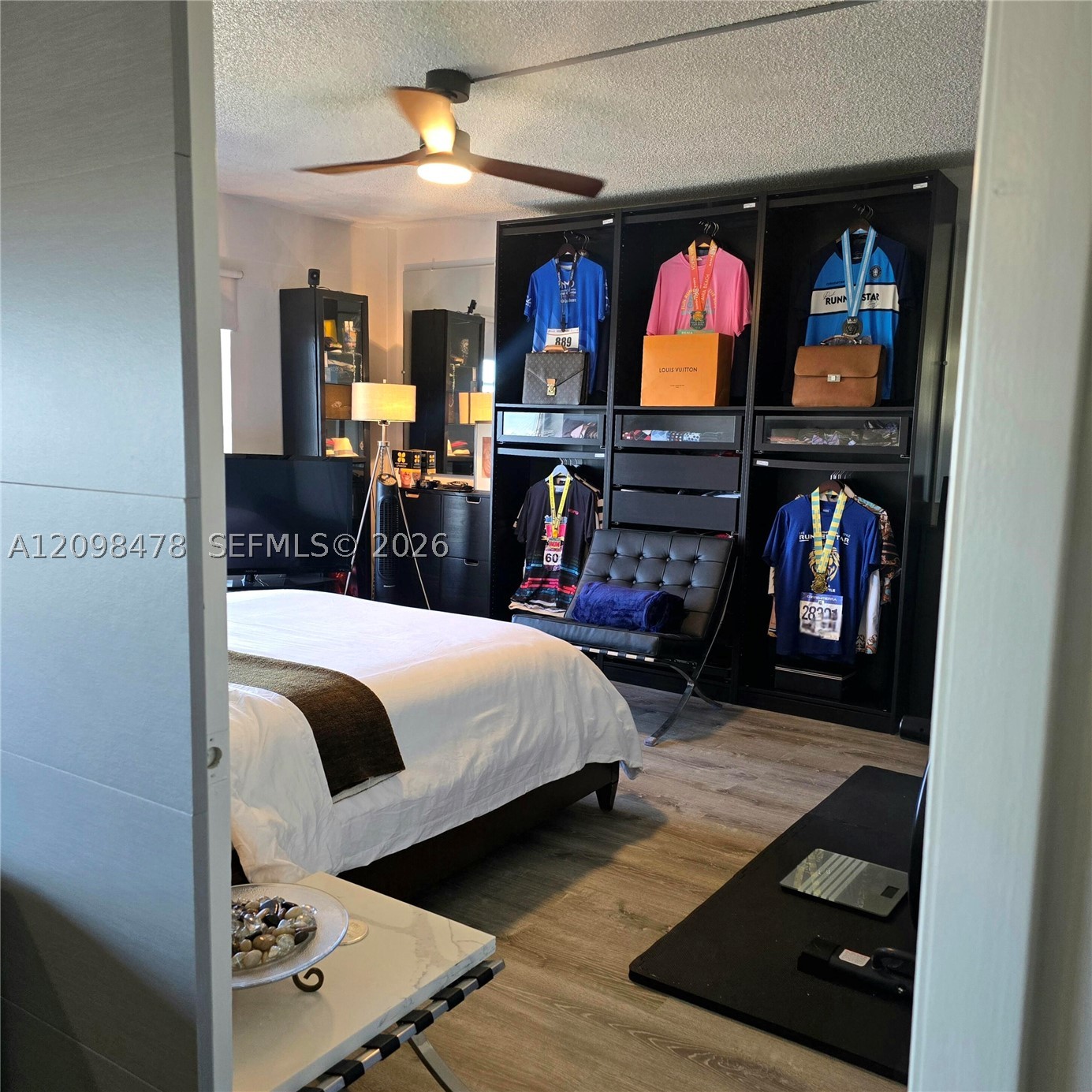 4174 Inverrary Dr 1005 — photo
