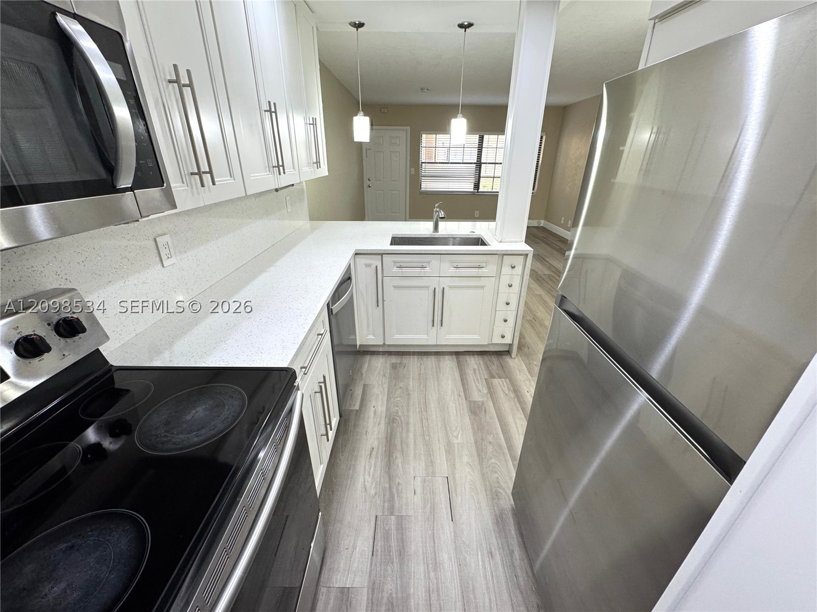 2626 Riverside Dr 2626 — photo