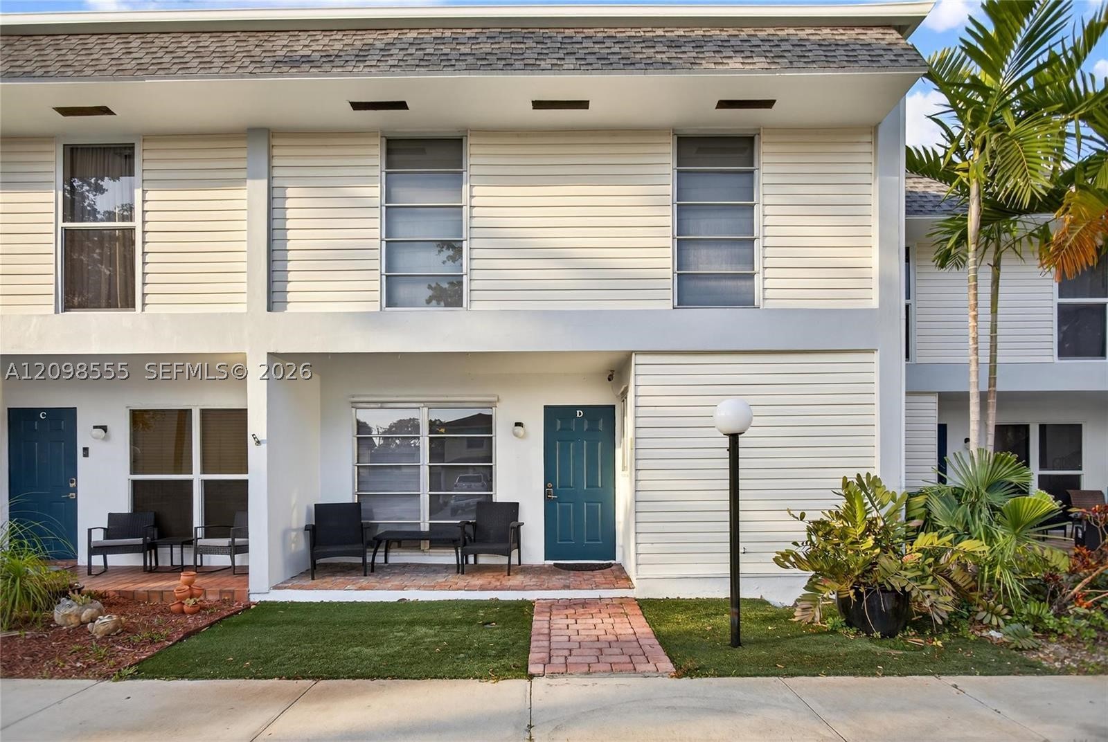3331 Farragut St 8D — photo