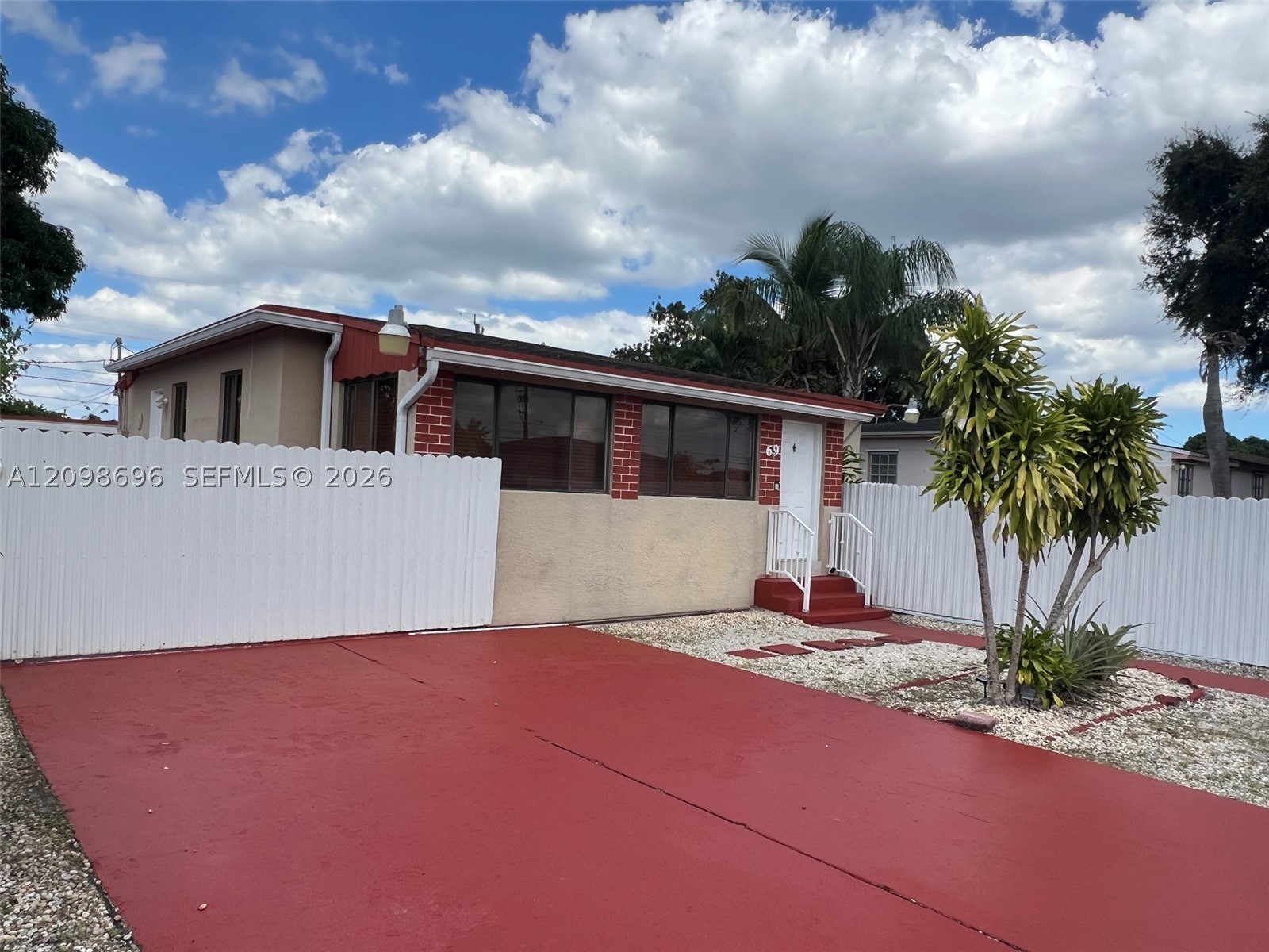 69 E 50th Place, Hialeah, FL 33013 — photo 3