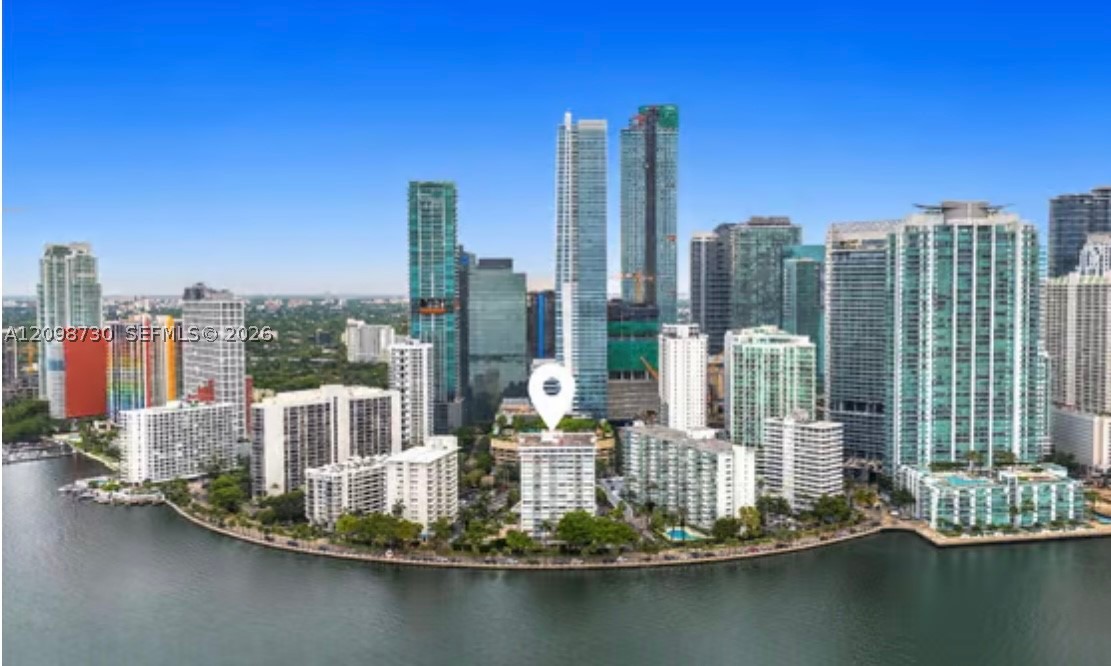 1420 Brickell Bay Dr 202E — photo