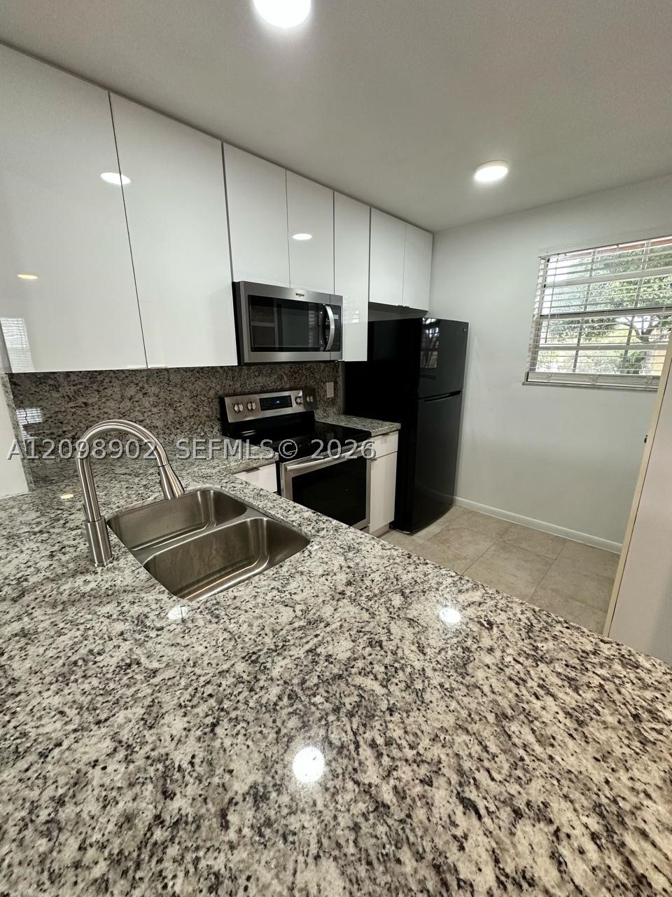 10445 NW 8th St 201 — photo