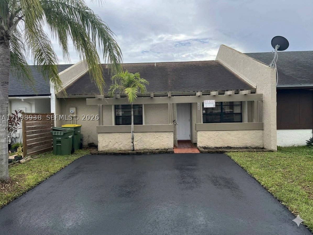1272 Sandpiper Blvd . — photo