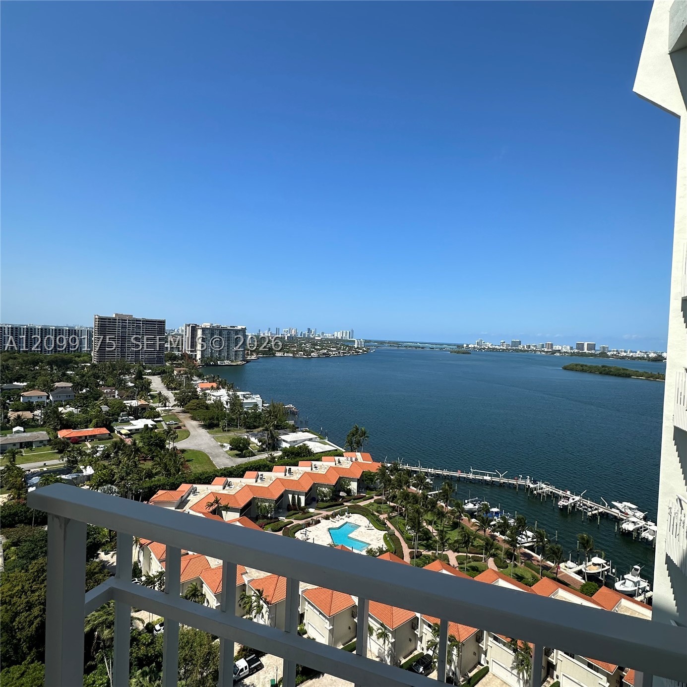 4000 Towerside Ter 2107 — photo