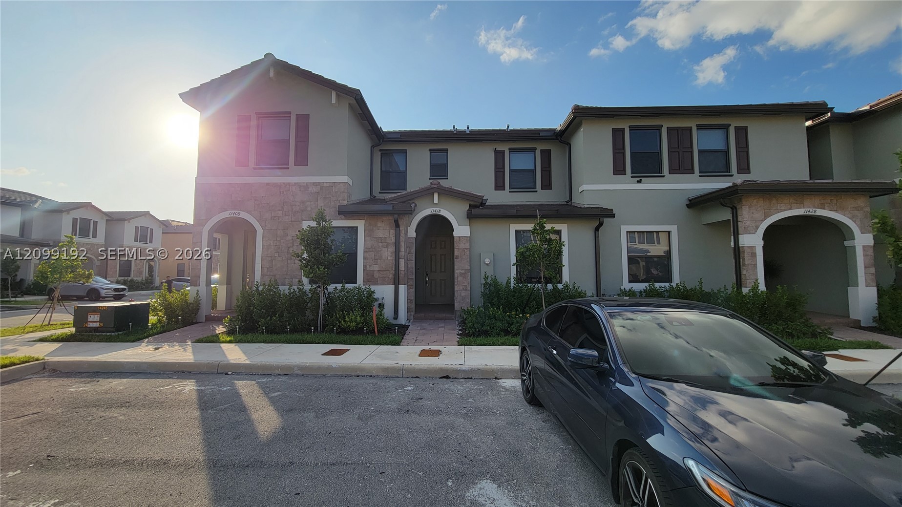 11418 W 34th Ct . — photo