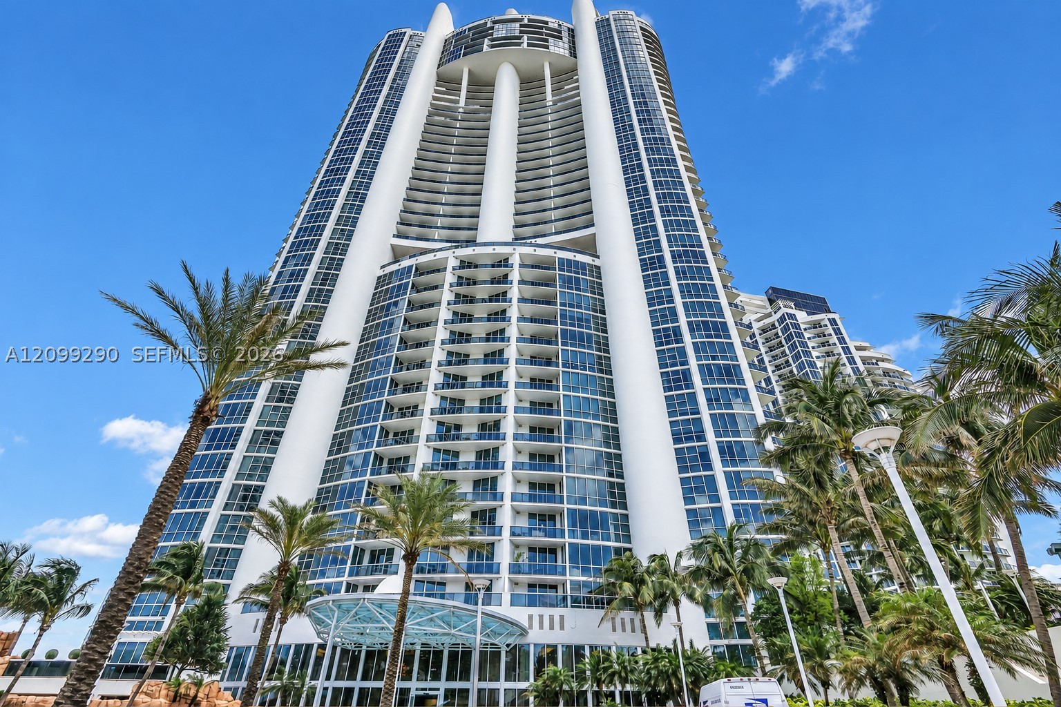 18101 Collins Ave 602 — photo