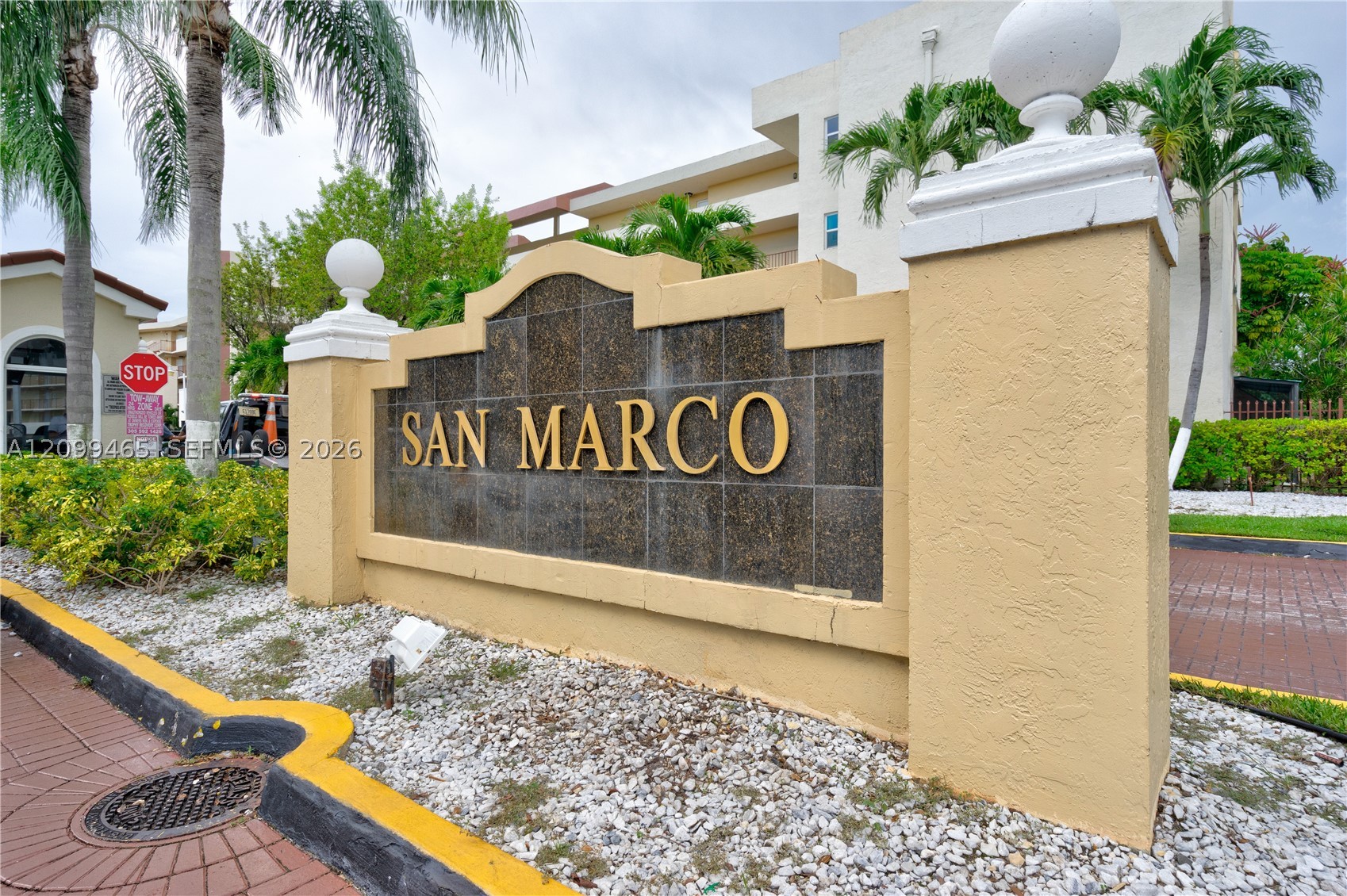 8870 Fontainebleau Blvd 503 — photo