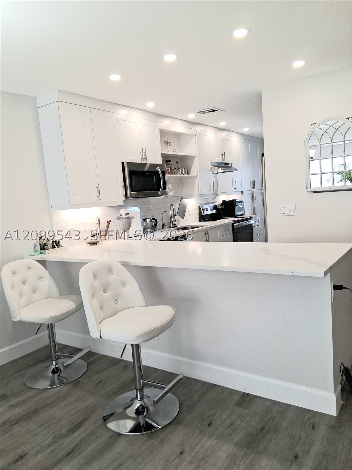 1150 Boxwood Dr 101 — photo