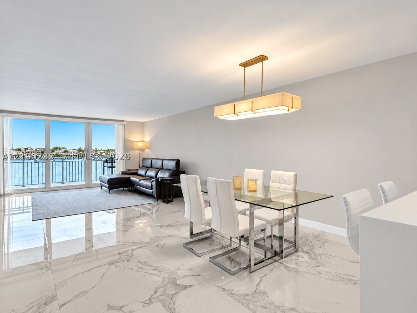 511 Bayshore Dr 310 — photo