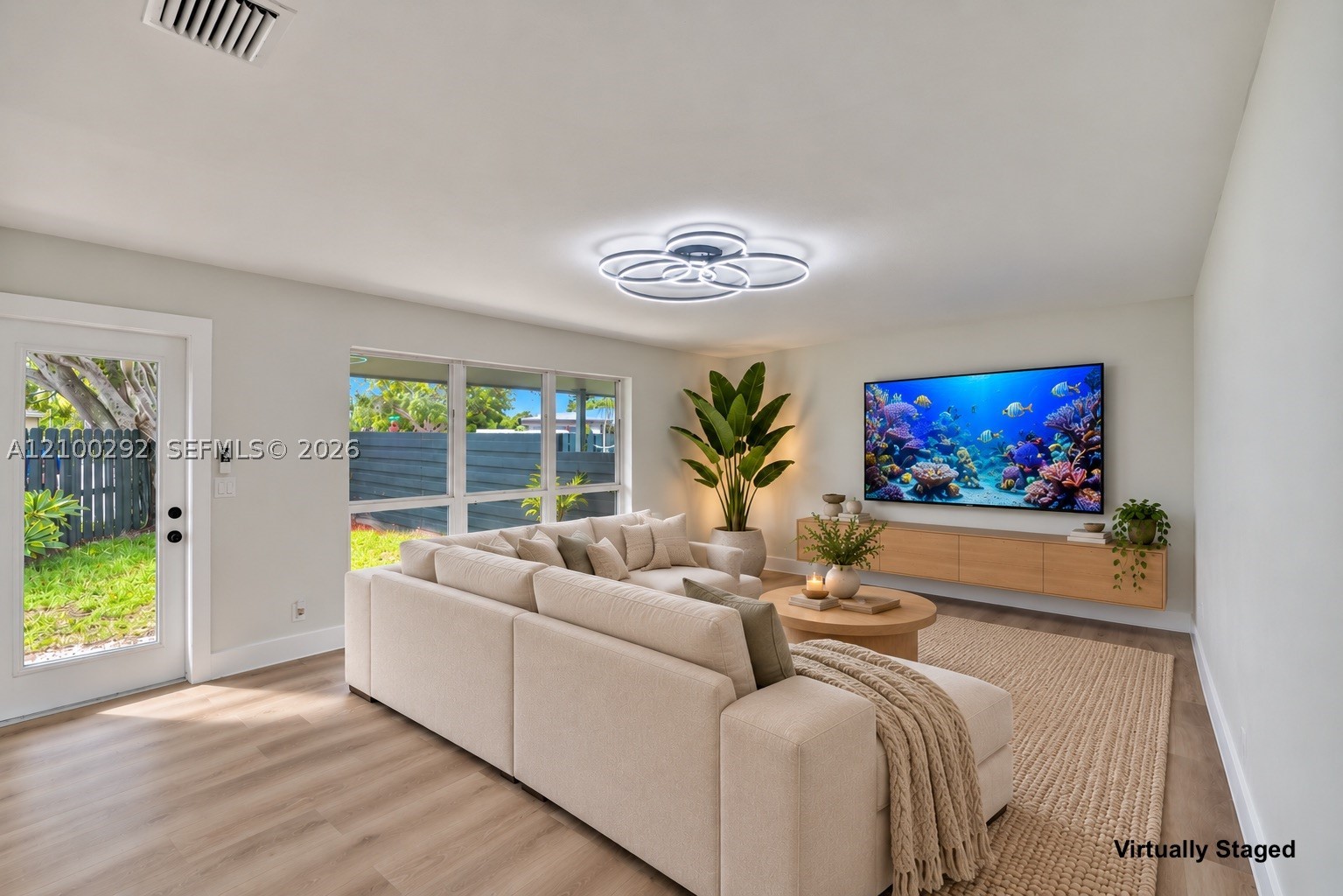 2201 NE 15th Ave 2201 — photo