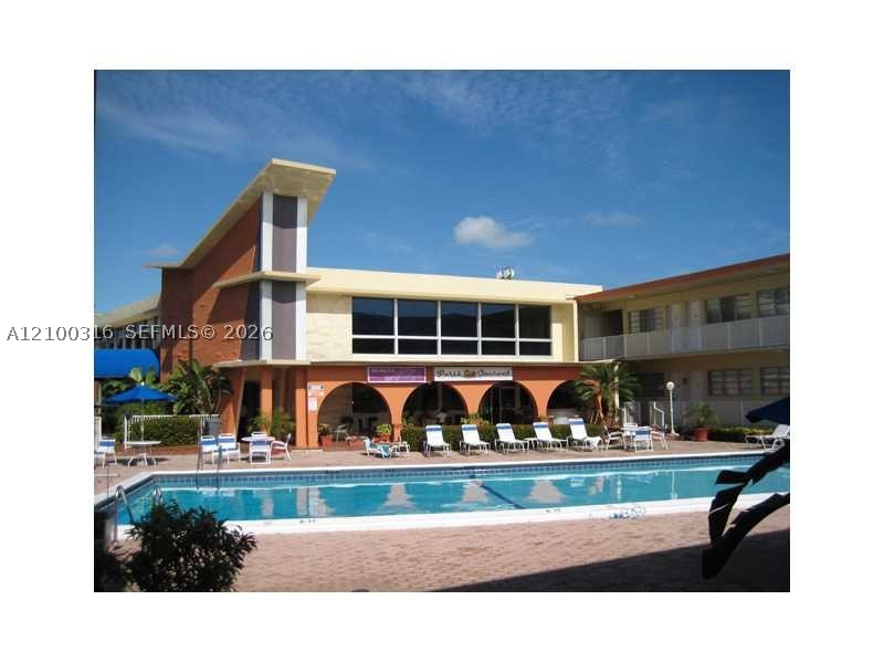 26 Diplomat Pkwy 2356 — photo