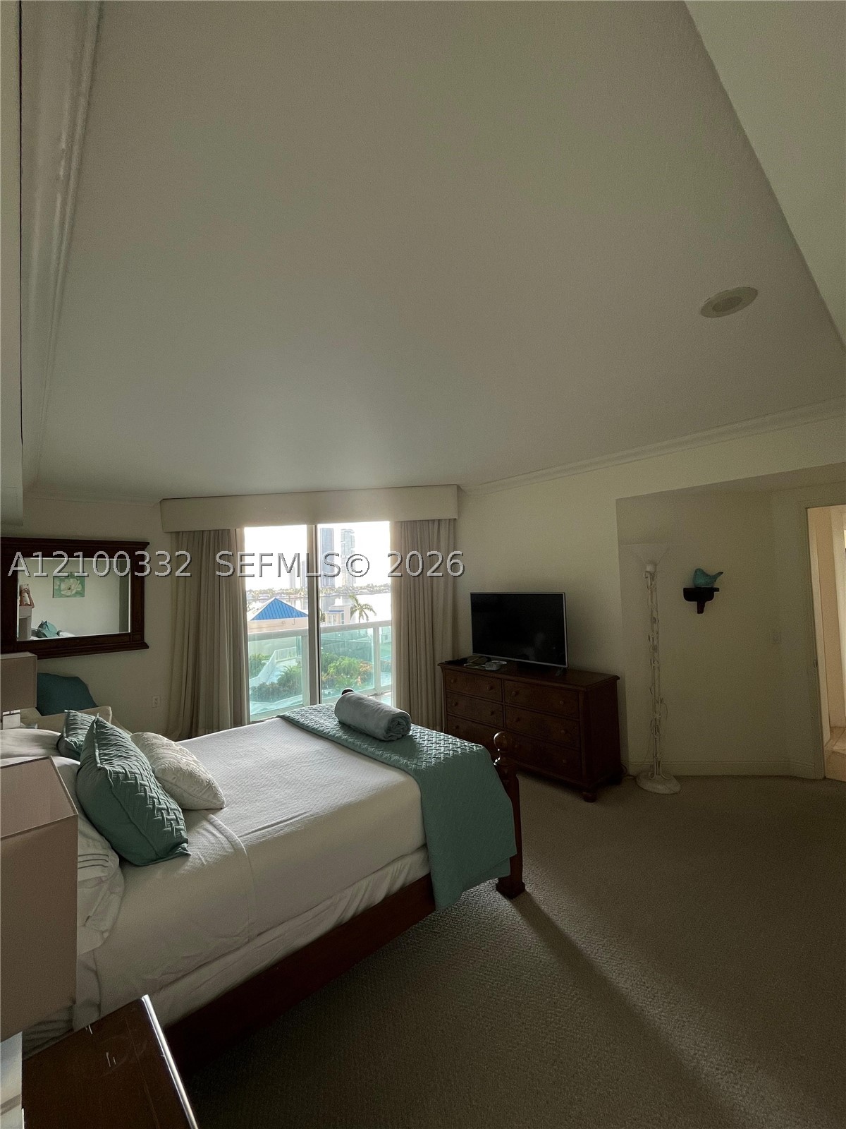 3370 Hidden Bay Dr 612 — photo