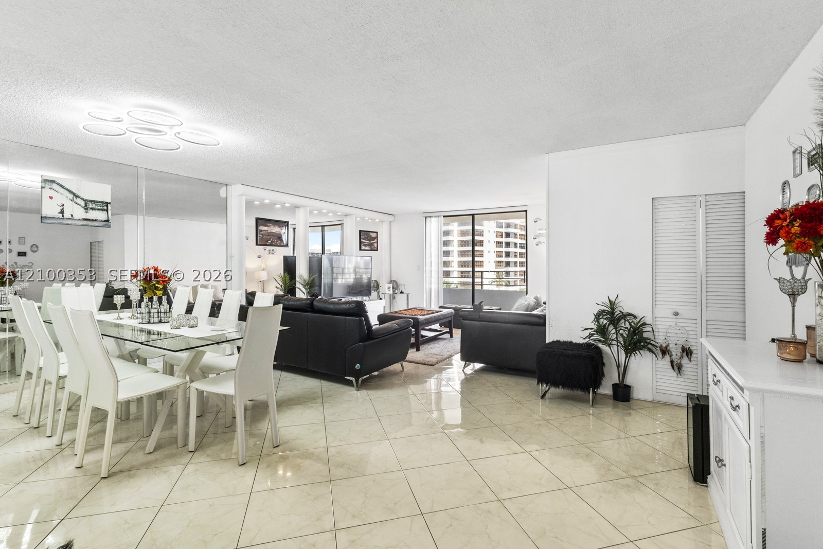 600 Three Islands Blvd 612 — photo