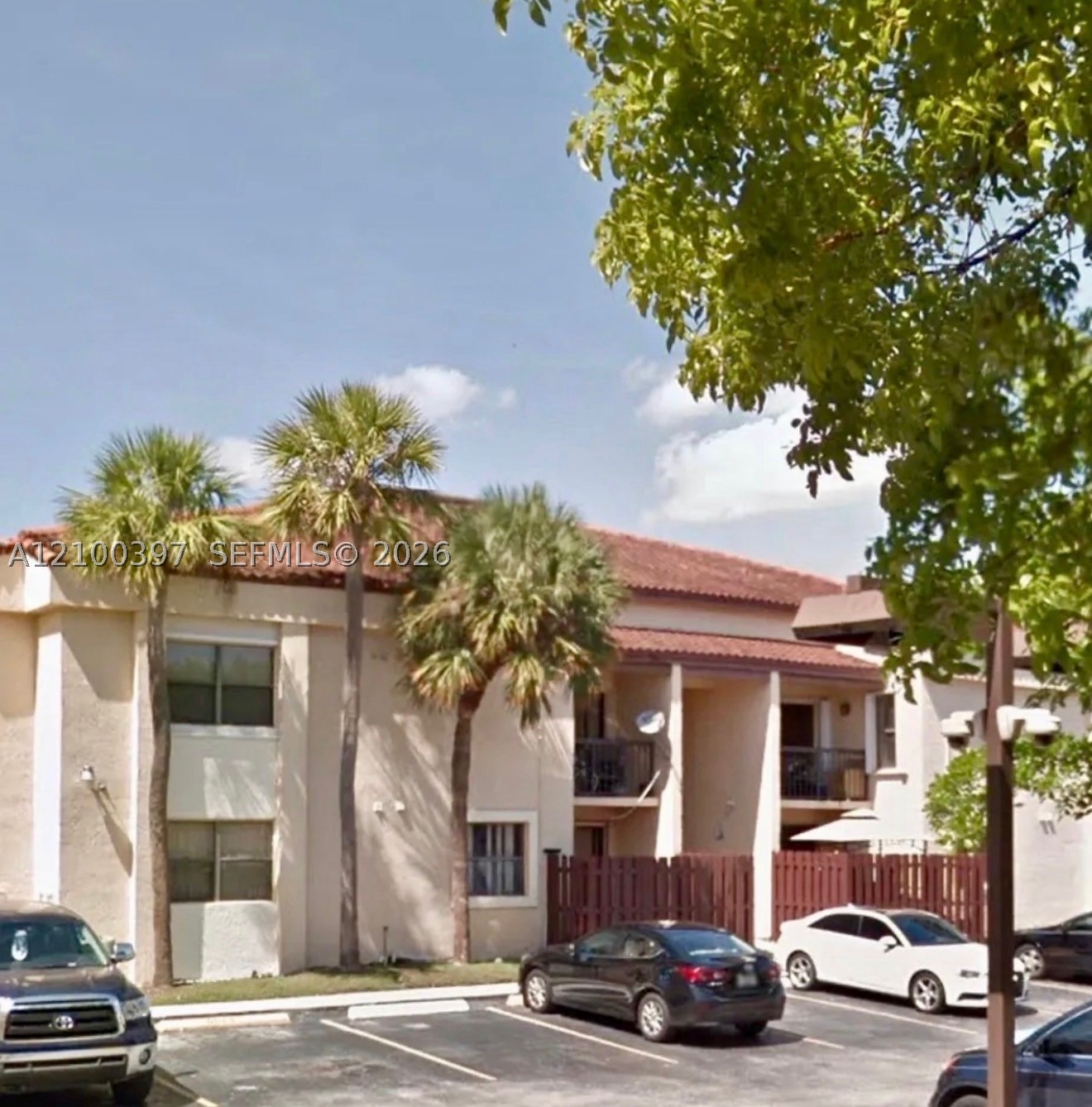 690 W Park Dr 107-2 — photo