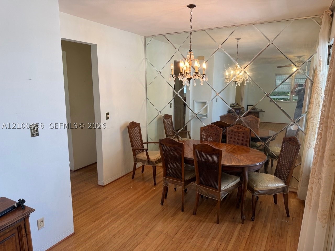 7915 Byron Ave 4 — photo
