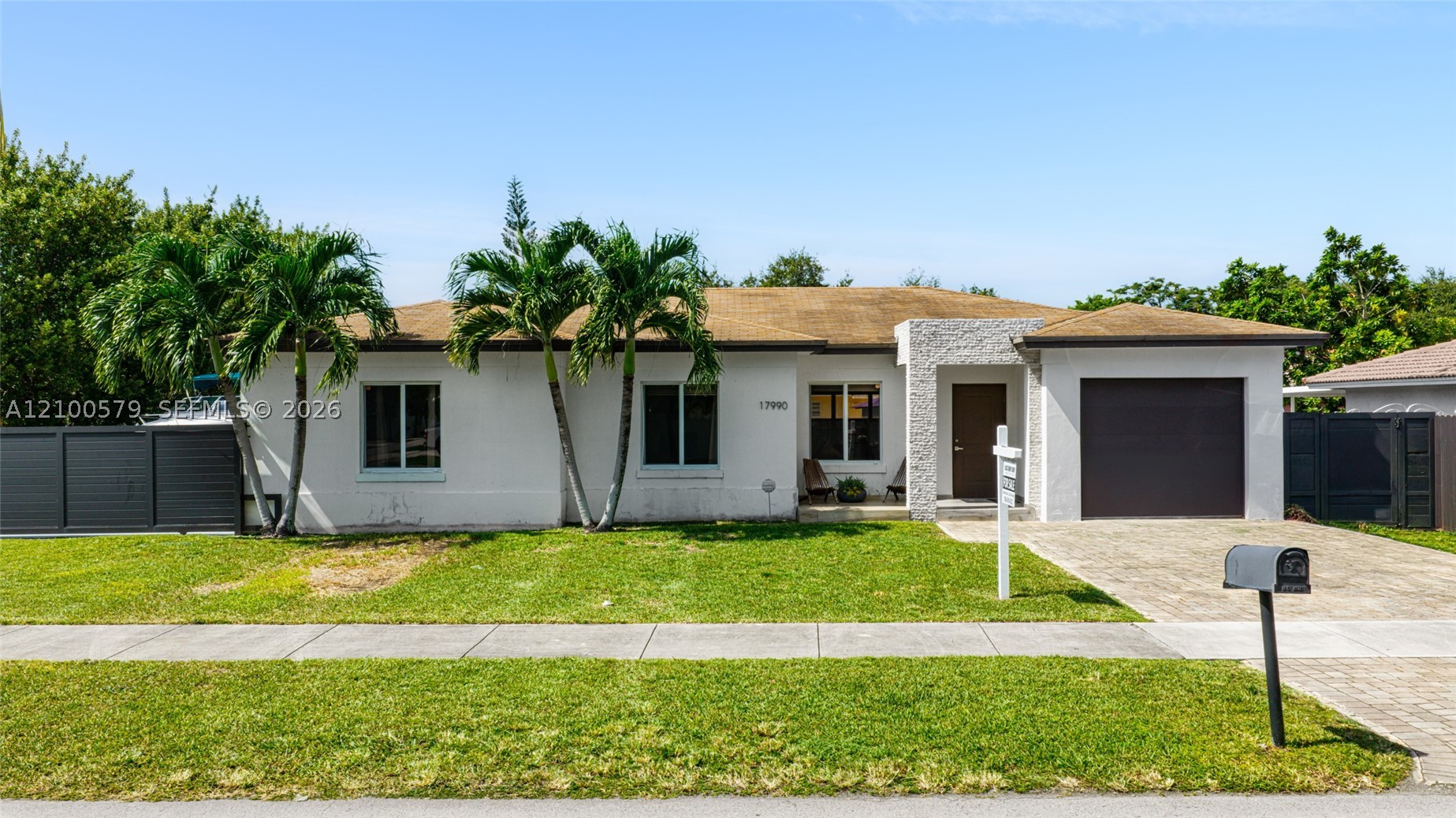 17990 SW 113th Ct — photo