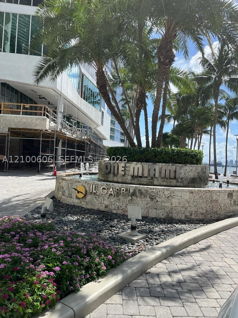335 S Biscayne Blvd 3500 — photo