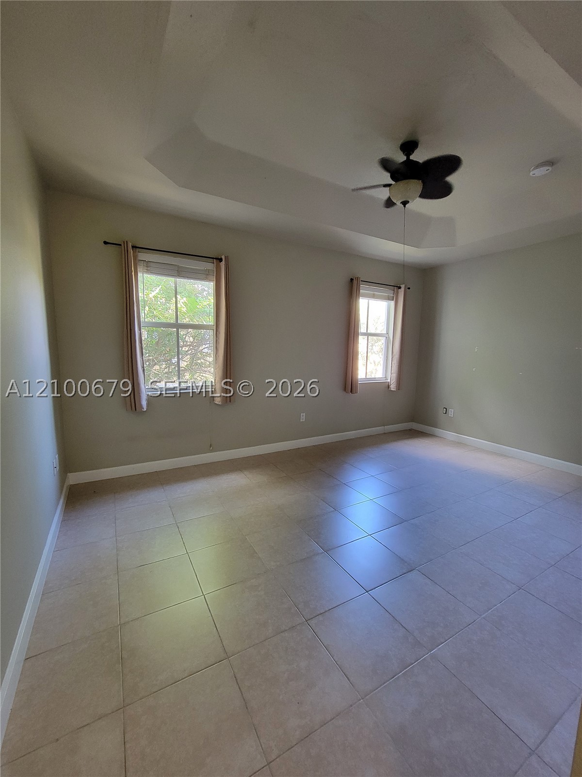 2933 SE 2nd Dr Unit 5 — photo