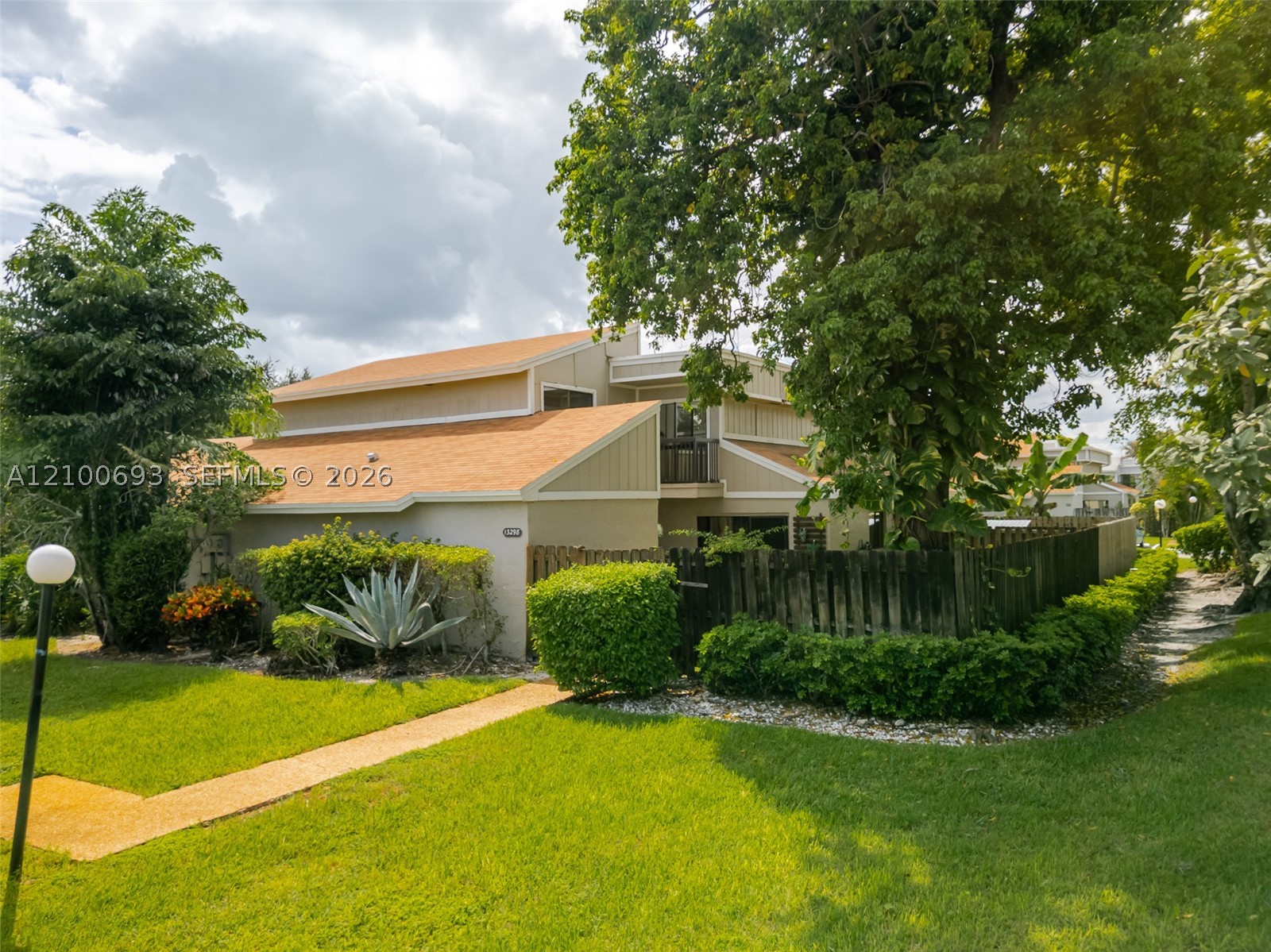 13298 NW 6th Ct — photo