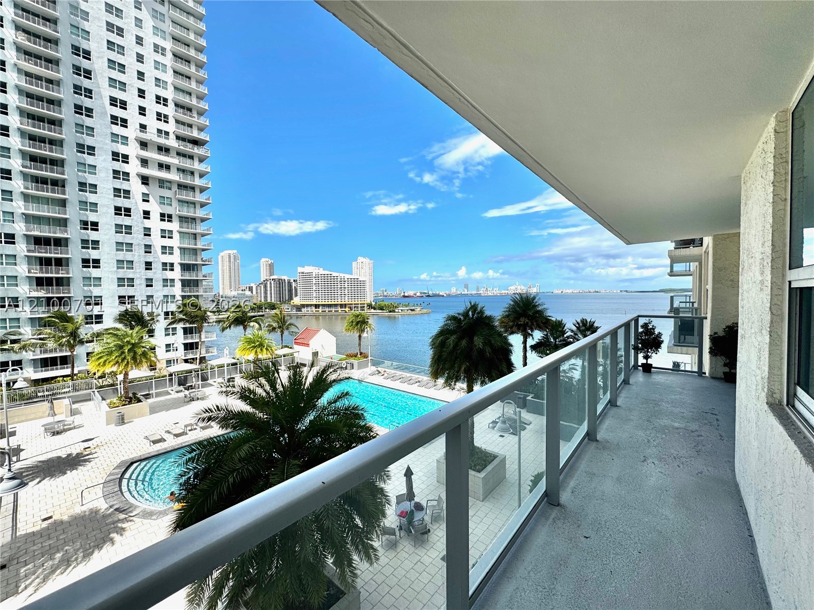 1155 Brickell Bay Dr 906 — photo