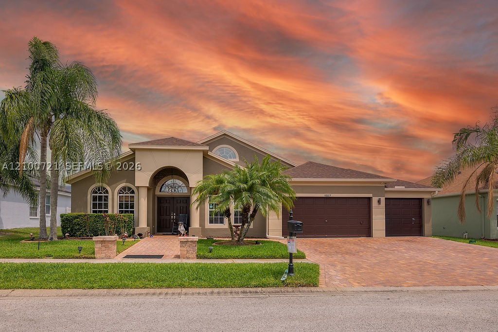 10327 Meadow Crossing Dr — photo