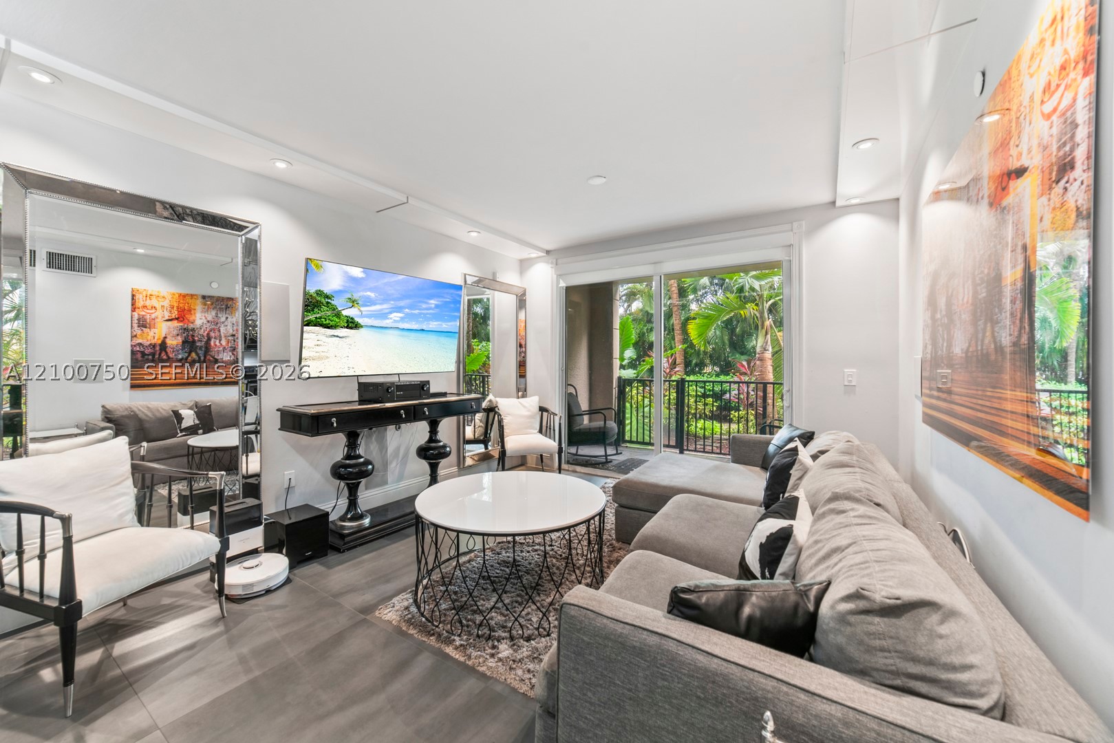 17145 N Bay Rd 4106 — photo