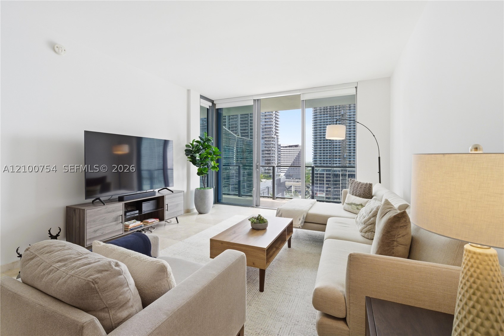 68 SE 6th St Unit 1106 — photo