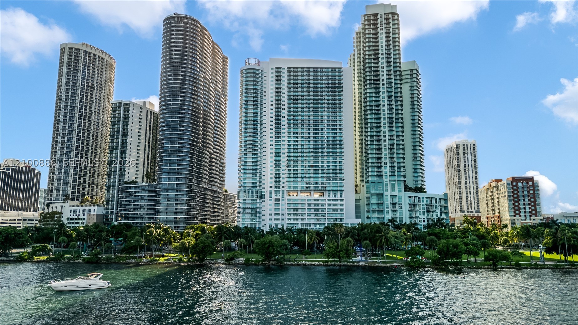 1800 N Bayshore Dr 4006 — photo